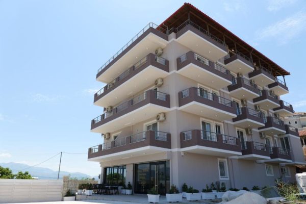 Golden Berden Hotel