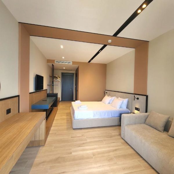 Green Light Hotel