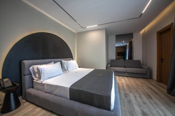 Noam Hotel