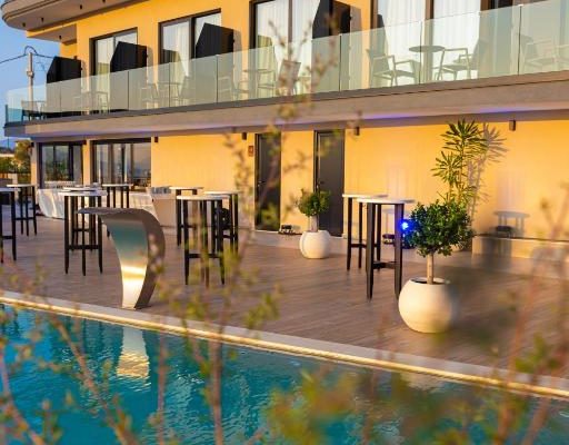 Lans Hotel