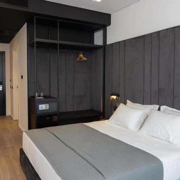 Lans Hotel