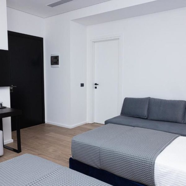 Lans Hotel