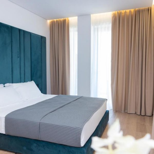 Lans Hotel