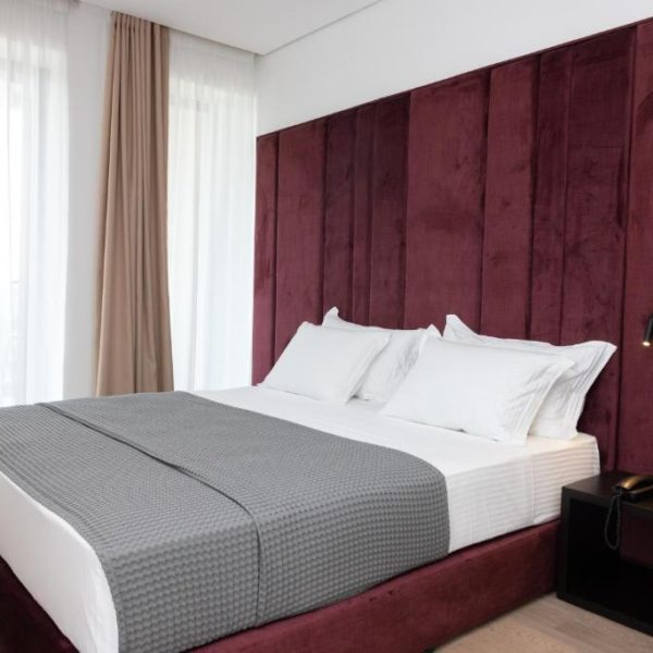 Lans Hotel