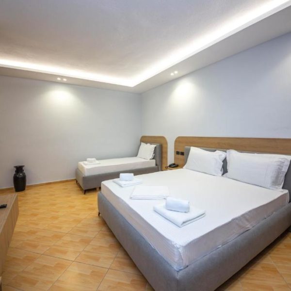 Hotel Sea Breeze