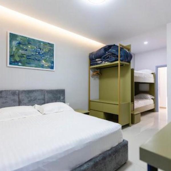 Summer Hotel