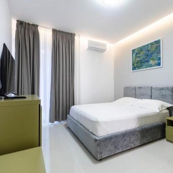 Summer Hotel