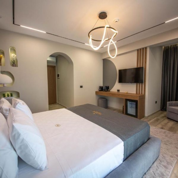 Noam Luxury Hotel