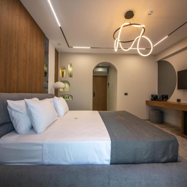 Noam Luxury Hotel