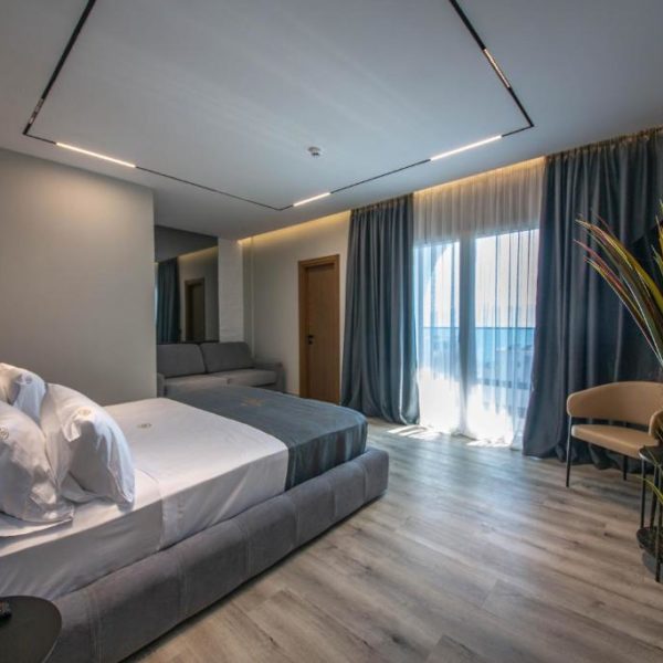 Noam Luxury Hotel