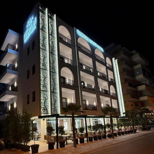 Noam Luxury Hotel