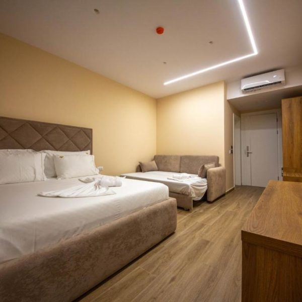 Pegasus-In Hotel Borsh