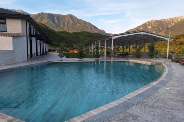 Lumi i Bardhe Hotel & Restaurant