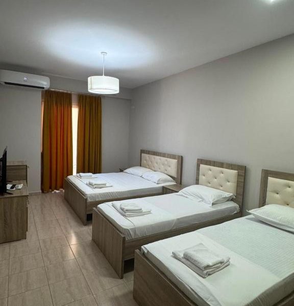 Ponari S Hotel