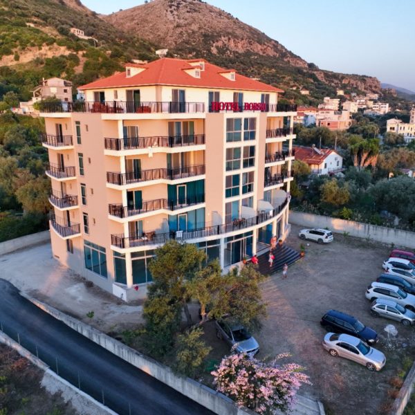 Hotel Borshi
