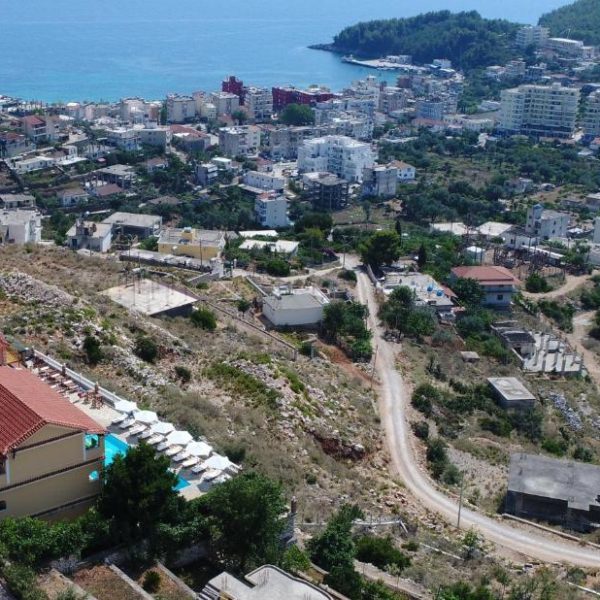 Apart-Hotel Llazari