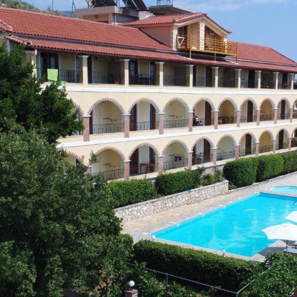 Apart-Hotel Llazari
