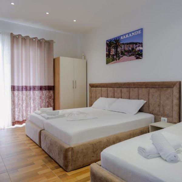 Osmani Rooms Sarande