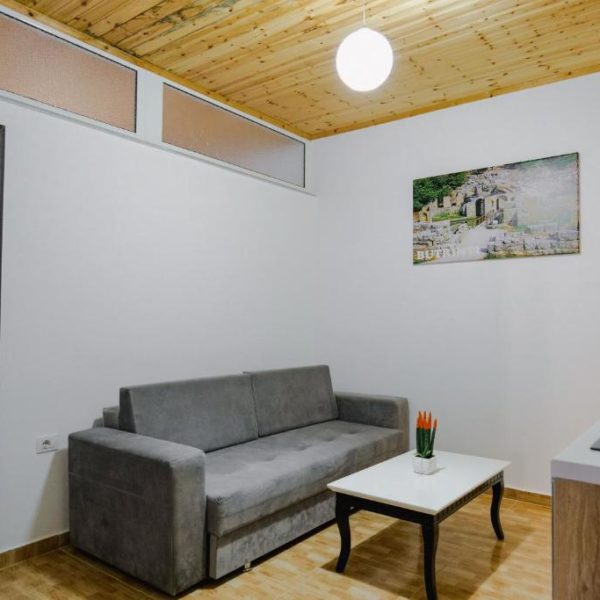 Osmani Rooms Sarande