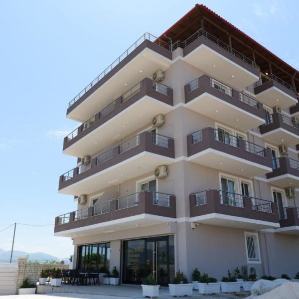 Golden Berden Boutique Apart-Hotel