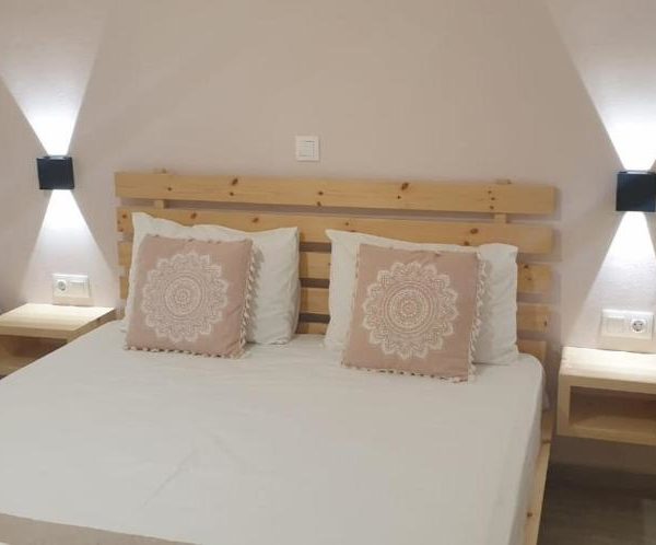 Apart-Hotel Llazari