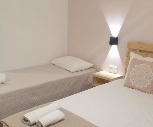 Apart-Hotel Llazari