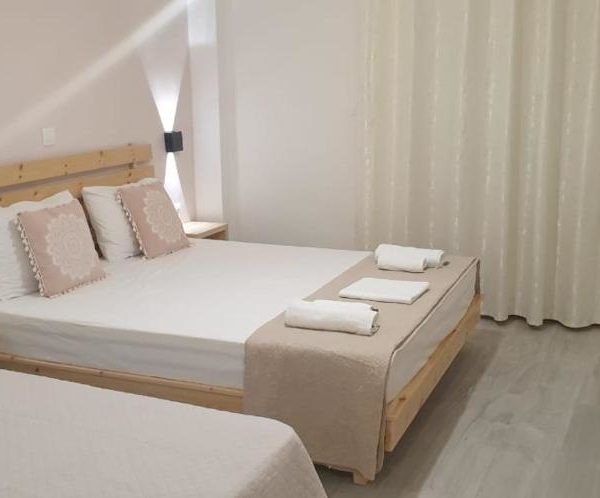 Apart-Hotel Llazari