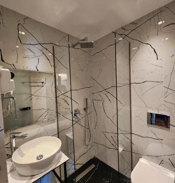 Osmani Rooms Sarande