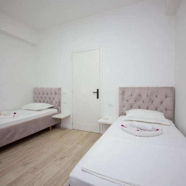 2E Villa & Homestay
