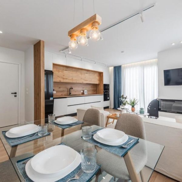 Seasons Apartments