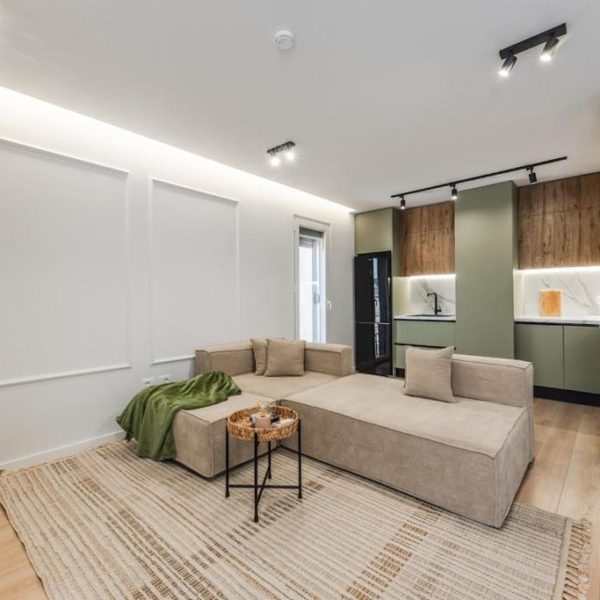 Seasons Apartments