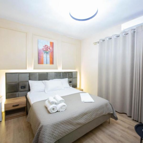 Erik Rooms Tirana