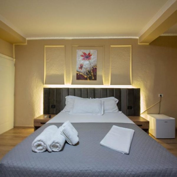 Erik Rooms Tirana