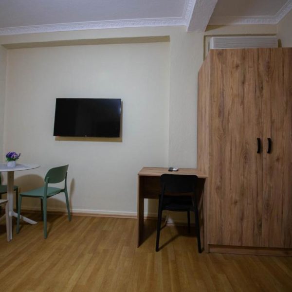 Erik Rooms Tirana