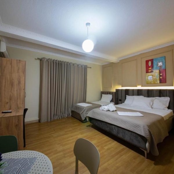 Erik Rooms Tirana