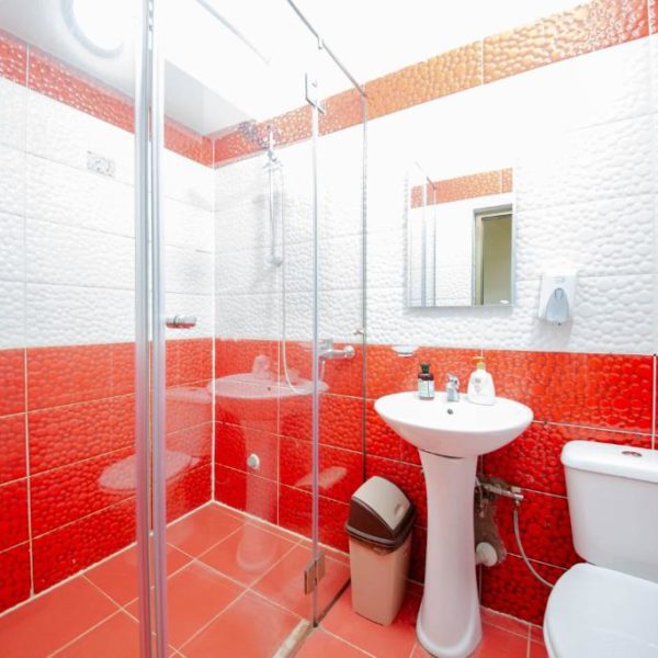 Erik Rooms Tirana