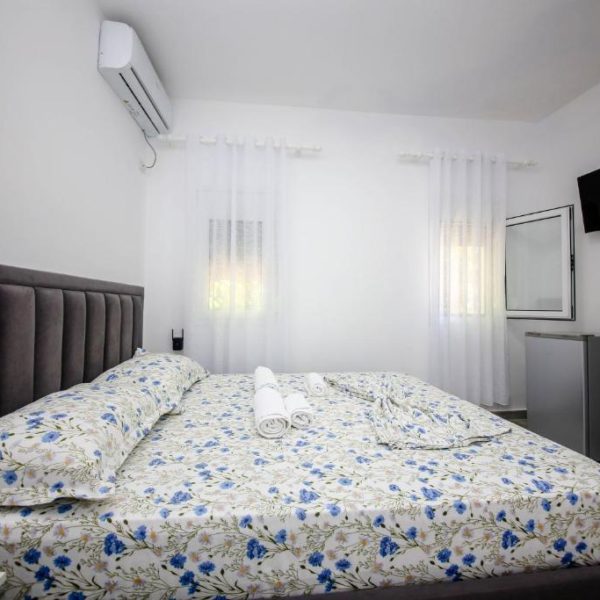 Quiet Blue Guesthouse