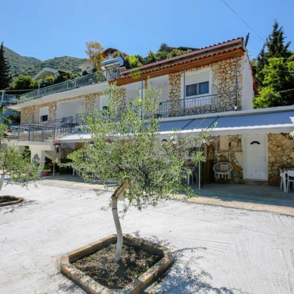 Quiet Blue Guesthouse