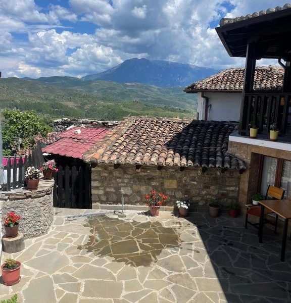 Guest House Genti