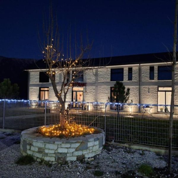Lumi i Bardhe Hotel & Restaurant