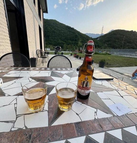 Lumi i Bardhe Hotel & Restaurant