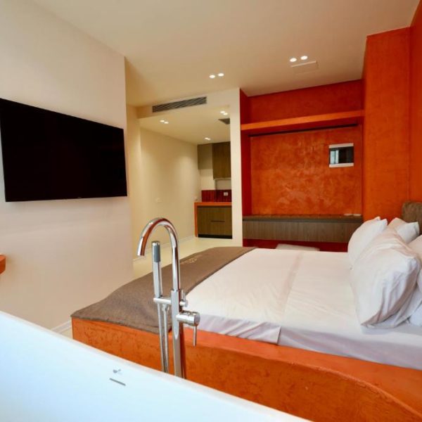 San Angelo Luxury Studios - Adults Only "100m from main resort"
