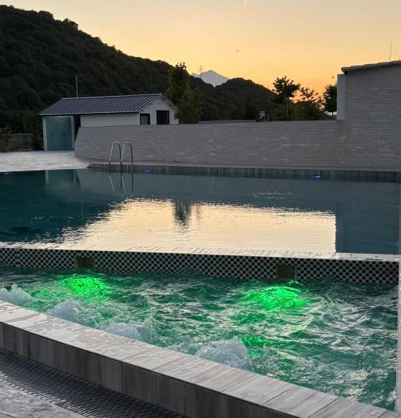 Lumi i Bardhe Hotel & Restaurant