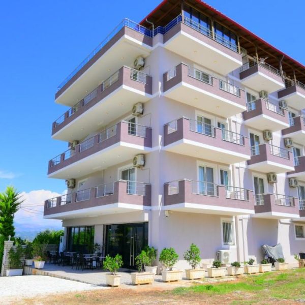 Golden Berden Boutique Apart-Hotel