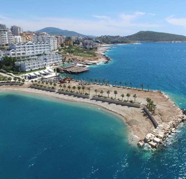 Santa Quaranta Premium Resort