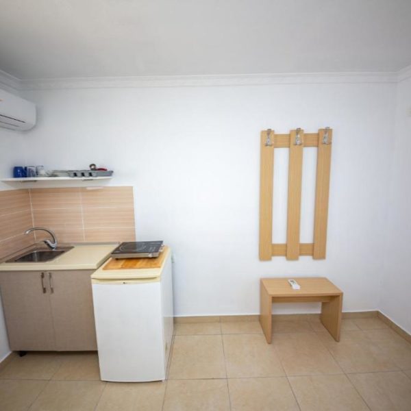 Himara Apartments