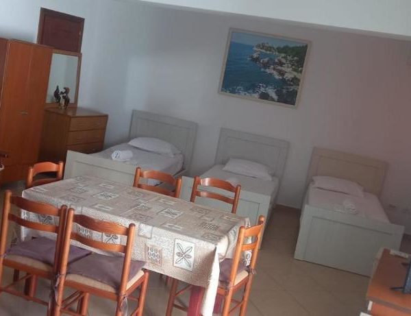 Himara Apartments